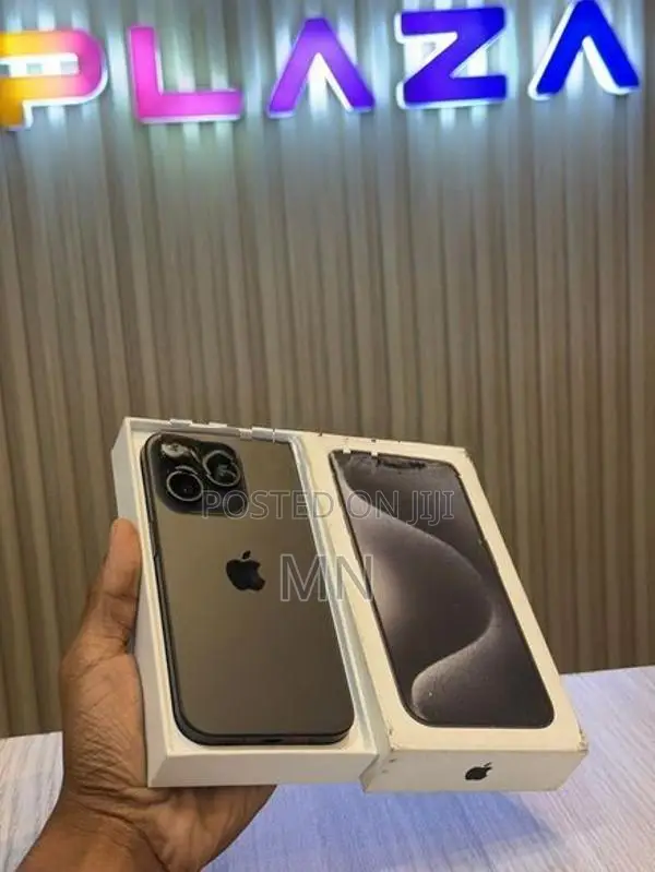 Apple iPhone 15 Pro 256GB Fullset Box (Used)