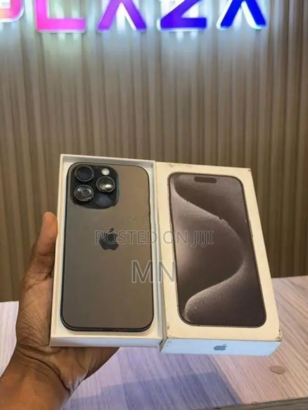 Apple iPhone 15 Pro 256GB Fullset Box (Used)