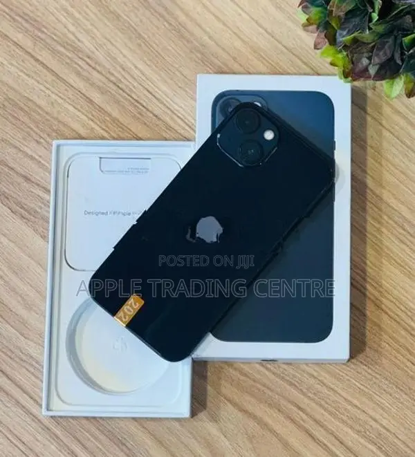Apple iPhone 13 128GB (Used)