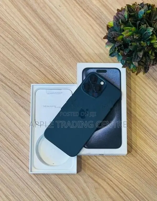 Apple iPhone 15 Pro 128GB (Used)