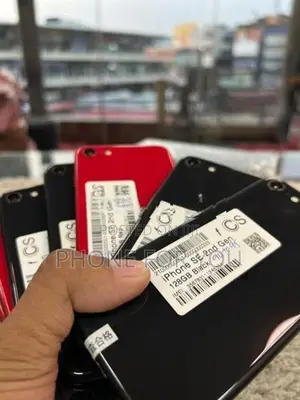 Apple iPhone SE 2 (Used)