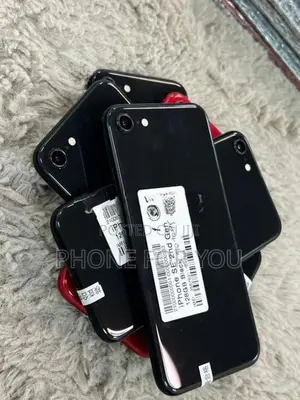 Apple iPhone SE 2 (Used)