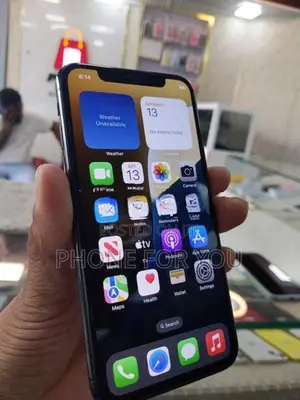 Apple iPhone XS (Used)