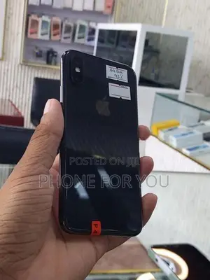 Apple iPhone XS (Used)