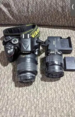 Nikon D5200 DSLR Camera