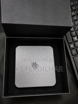 AMD Ryzen 9 6900HX Mini PC |DDR5 5600Mhz 24 GB RAM | 512 NVME Full set
