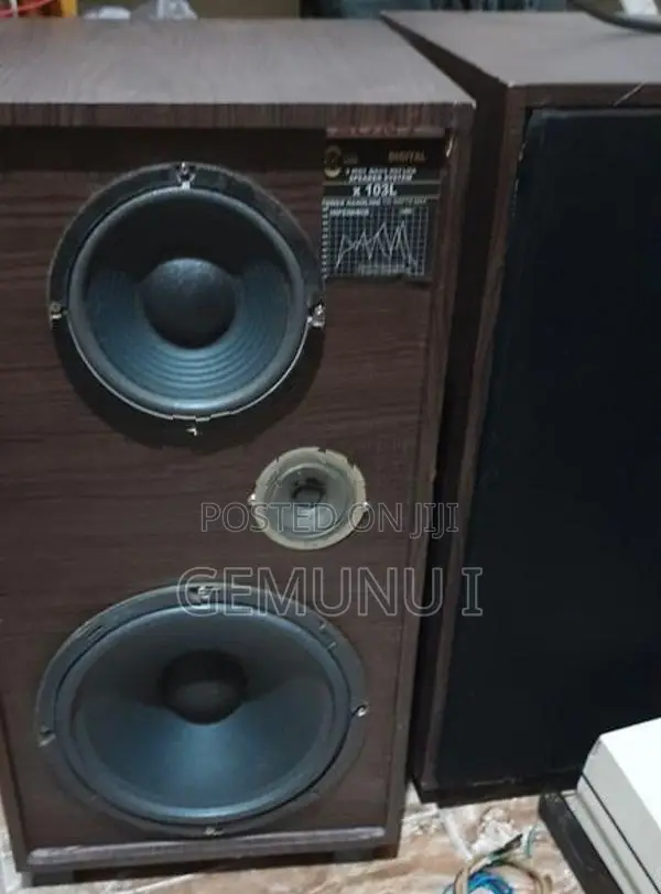 JVC Radio with Speakers