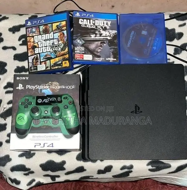 PS4 1TB Slim
