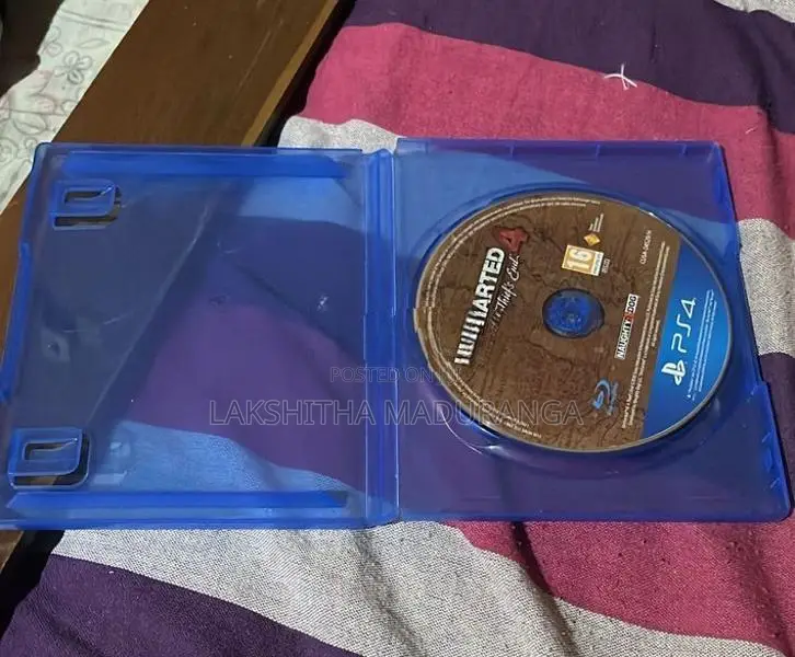 PS4 1TB Slim