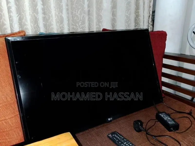 LG 32" LED Smart Tv