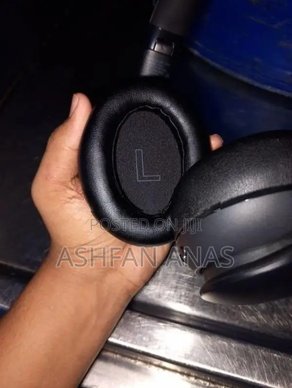 Headphone