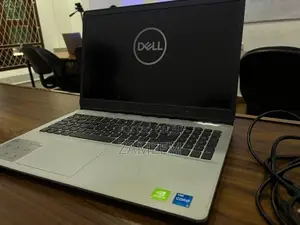 Dell Inspiron 8GB/512SSD