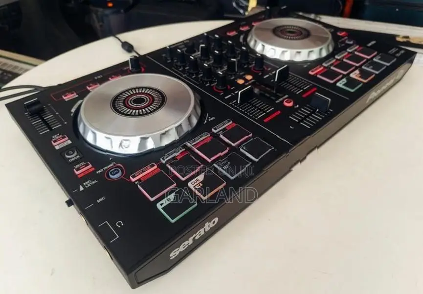 PIONEER DDJ-SB2 DJ Controller-Japan