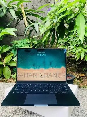 Apple Macbook M2 Air 256/8GB