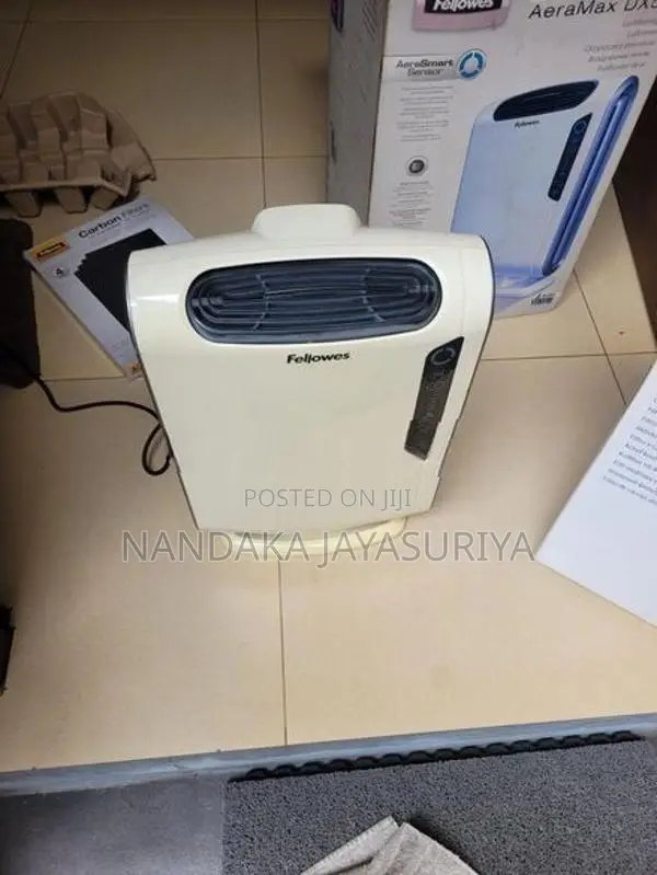 Air Purifier. Fellowes DX55.