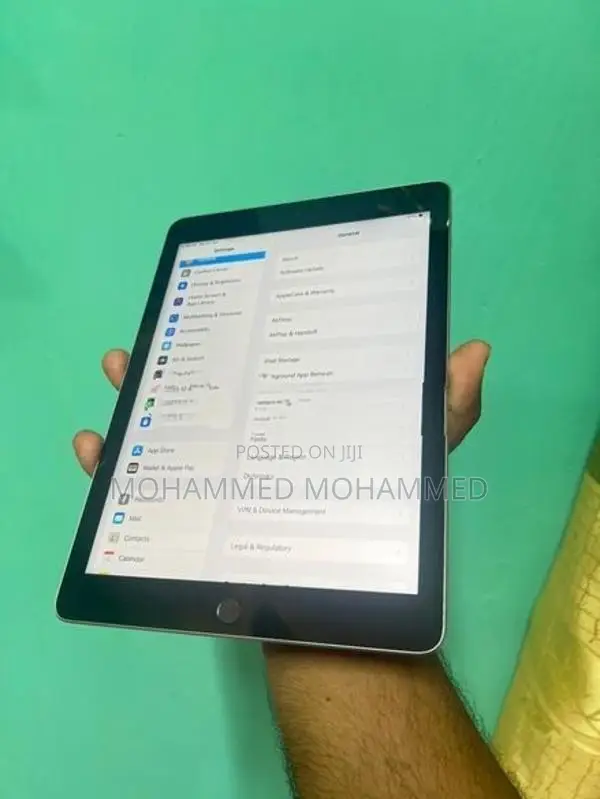 Apple iPad 6th Generation 128GB