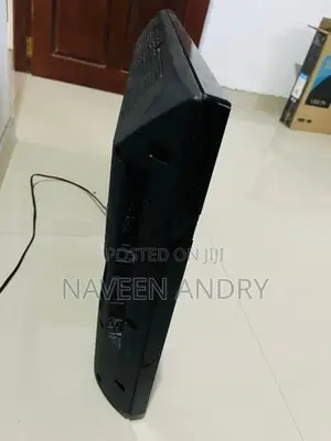 Panasonic TH-L32C4X 32” TV for Parts