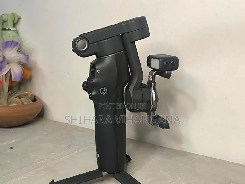 DJI osmo mobile 8