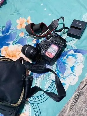Canon 600D Camera