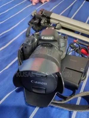 Canon 800D with 18-135 Lense