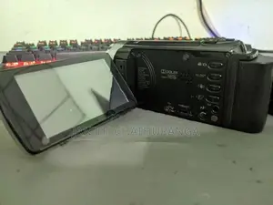JVC GZ-E205BAG Camera Set