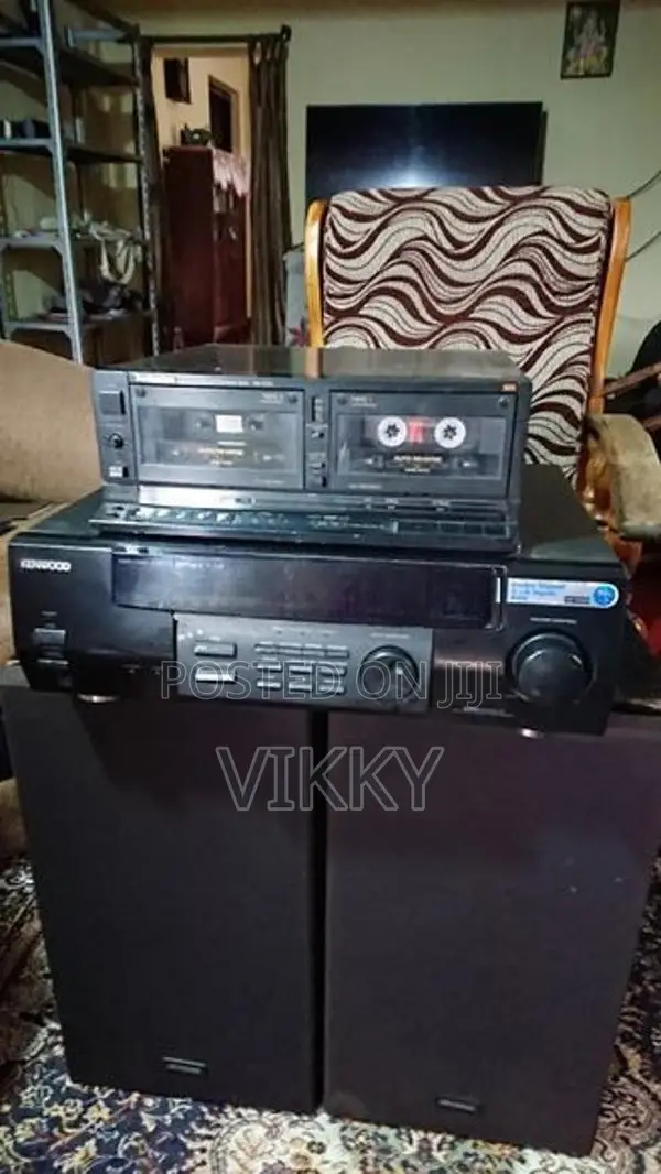 Amplifier/Cassette Deck