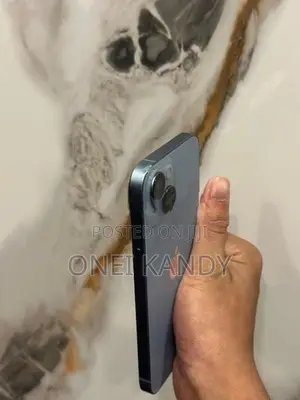Apple iPhone 14 (Used)