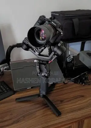 DJI RS4 Gimbal Stabilizer