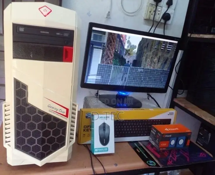 Core i5 3 rd 3470 3.30 Ghz / 19" Led Screen with Full Set