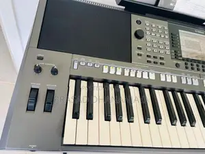 Yamaha PSR S970 Keyboard