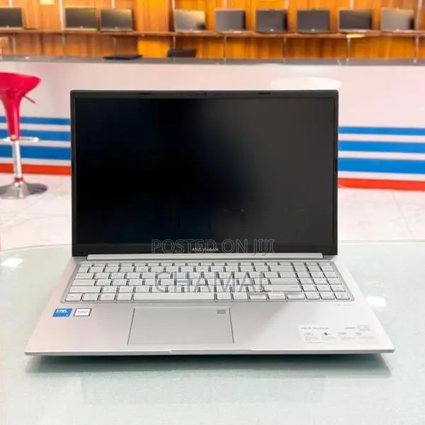intel Core 5 120U - 8GB DDR5 Ram 512GB NVMe Super Fast SSD