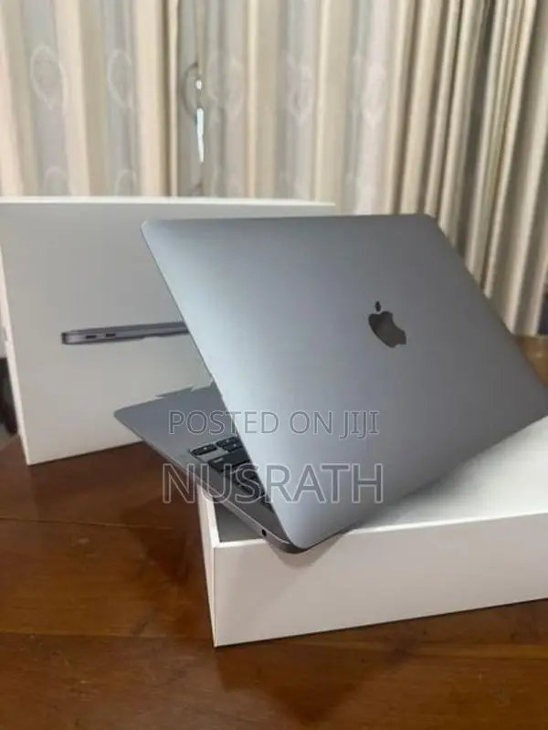 Apple Macbok M1