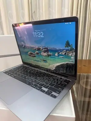Apple Macbok M1