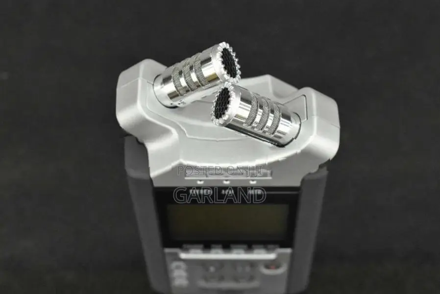 ZOOM H4n 4-track digital audio recorder-Japan