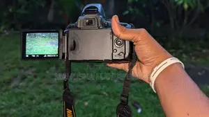 Nikon D5100 Camera