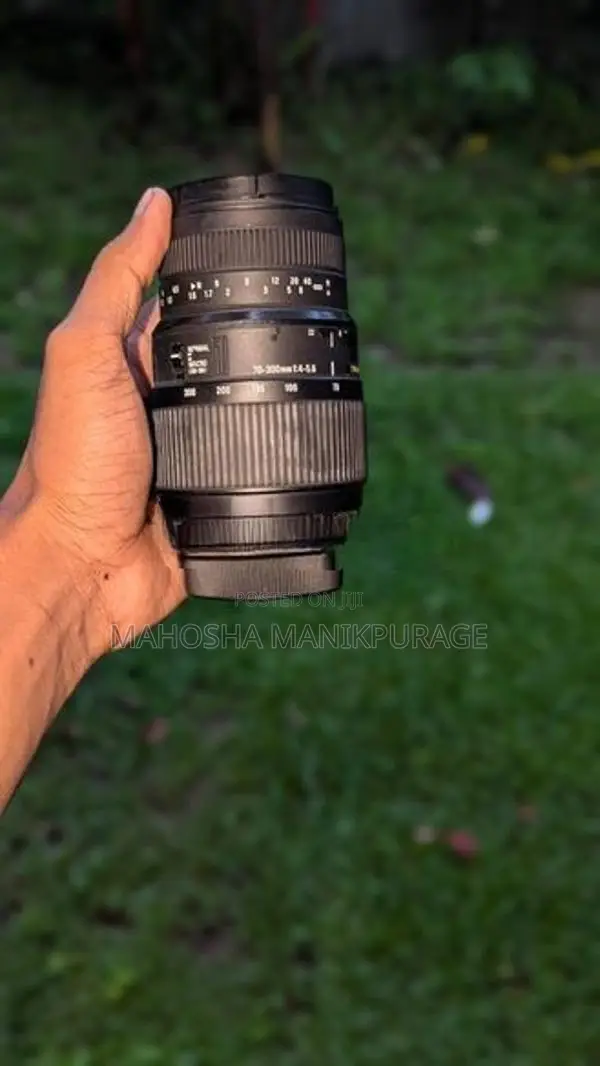 Nikon D5100 Camera