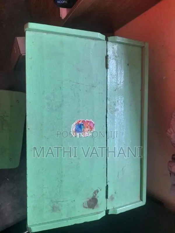 kids study table with chair