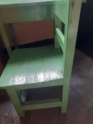 kids study table with chair