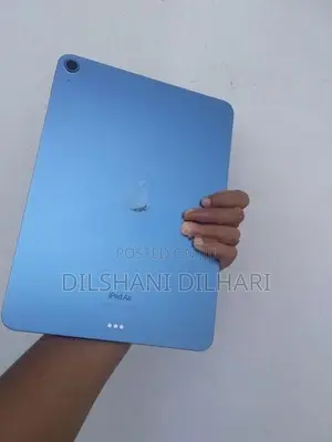 Apple iPad Air 5 (5th Gen) 64GB WiFi