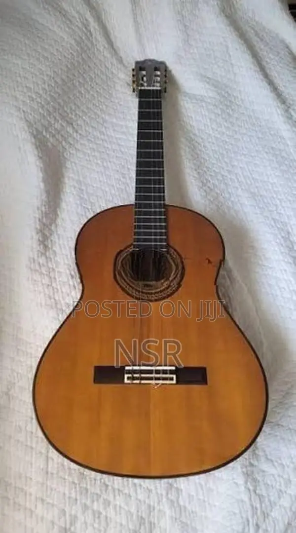 Yamaha G70 Japanese Classical Box Guitar