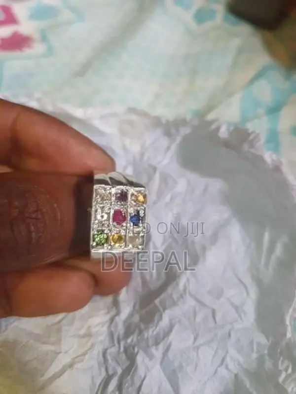 Nawarathna Ring