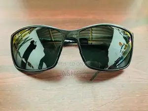 Ray-Ban