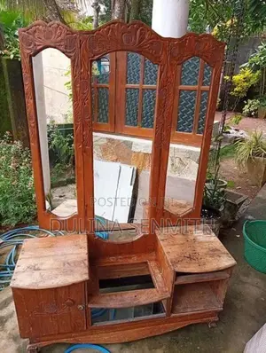 Mirror Table