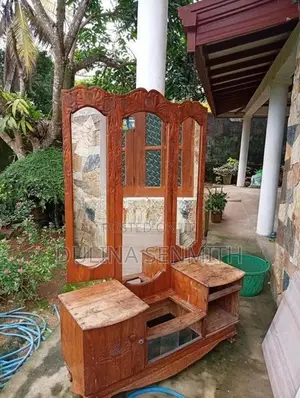 Mirror Table