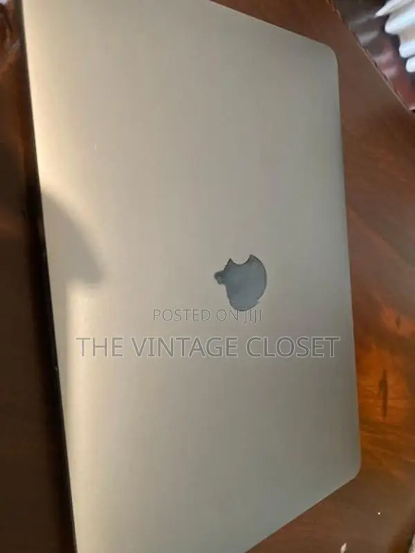 Apple MacBook Pro 13 Inch Intel Core i5 2020