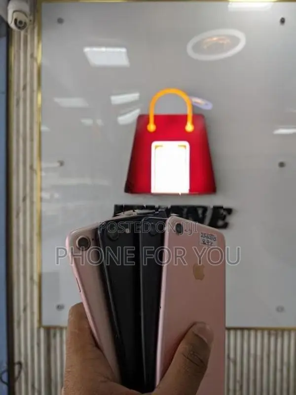 Apple iPhone 7 (Used)