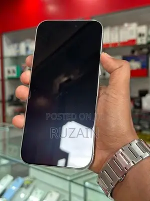 Apple iPhone 16 Pro Max IP (Used)