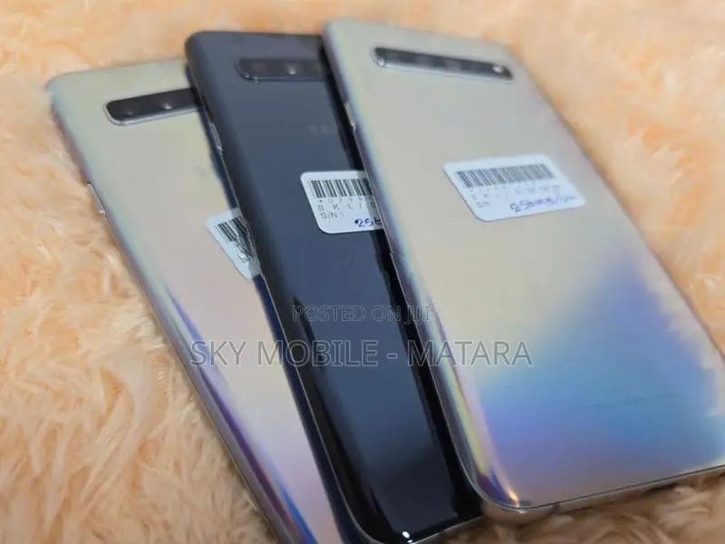 Samsung Galaxy S10 5G 8GB/256GB (Used)