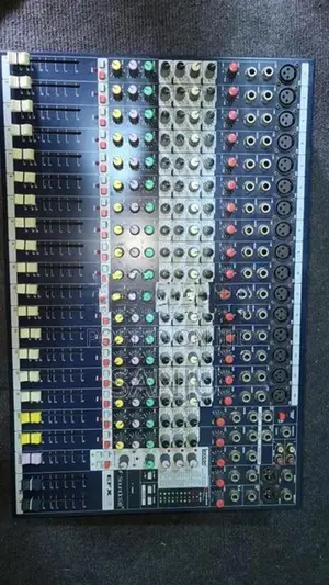 Soundcraft Efx 16 Mixer