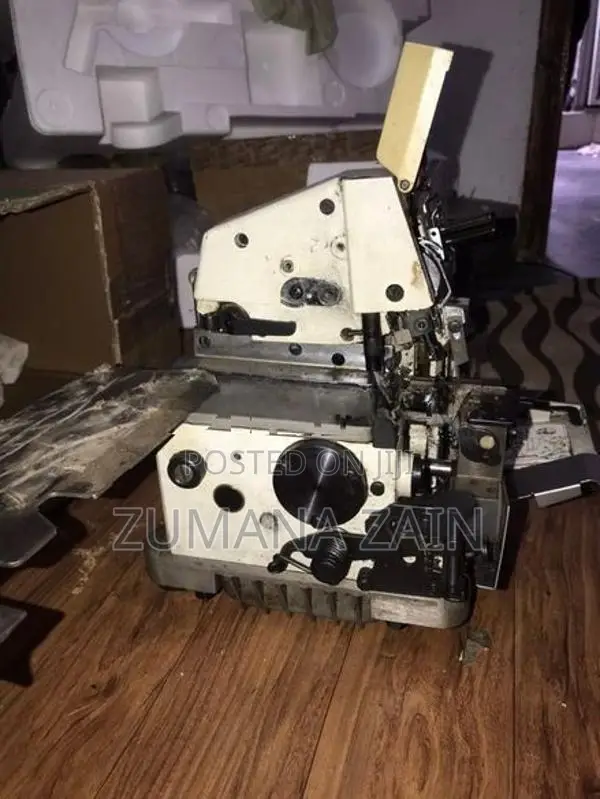 4 Thread Olock Machine